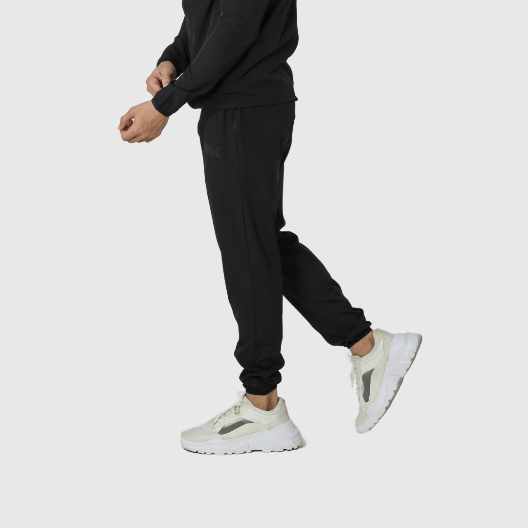 Black Solid Comfortable Fit Windcheater Lower