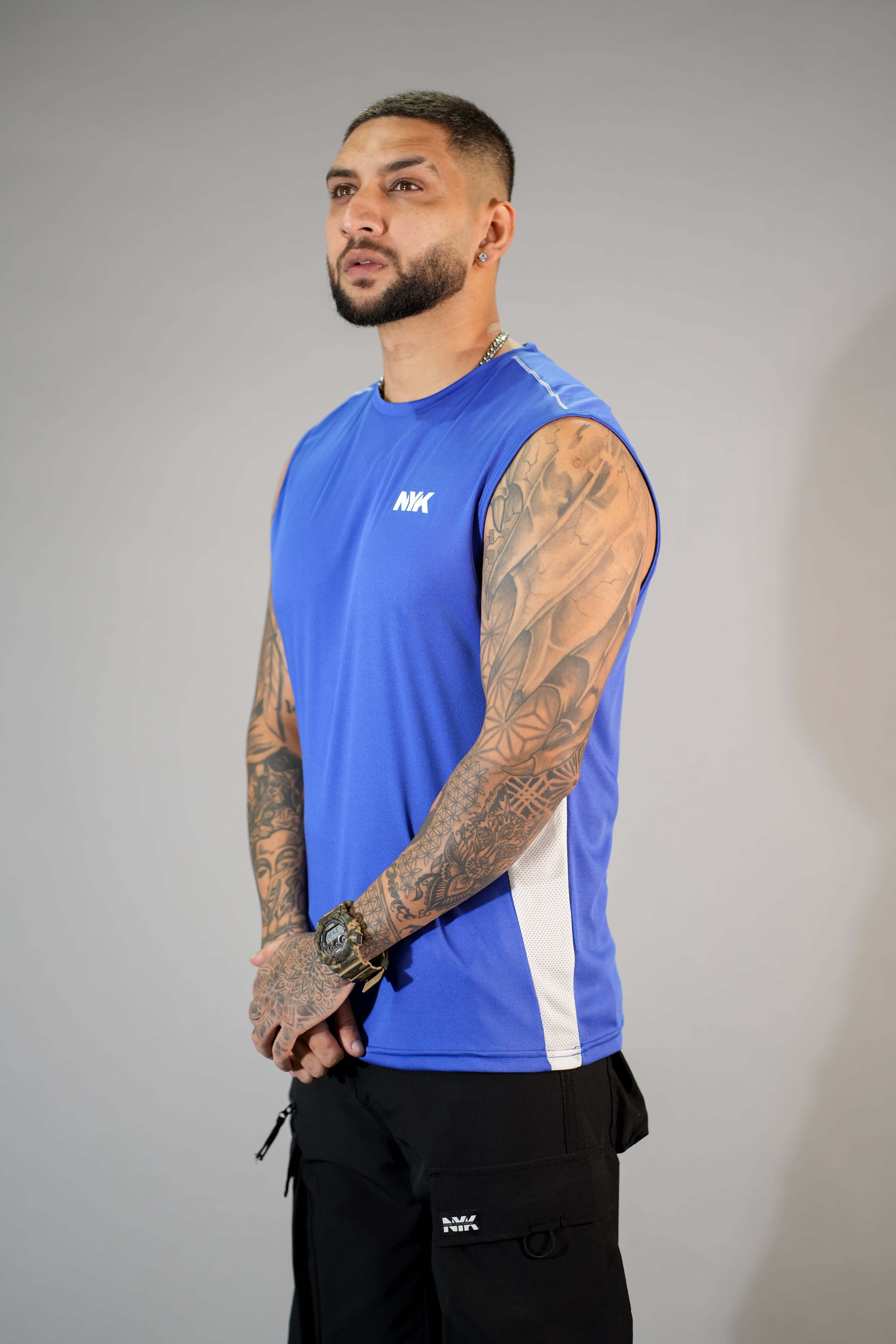 Blue Solid Slim Fit Training Vest