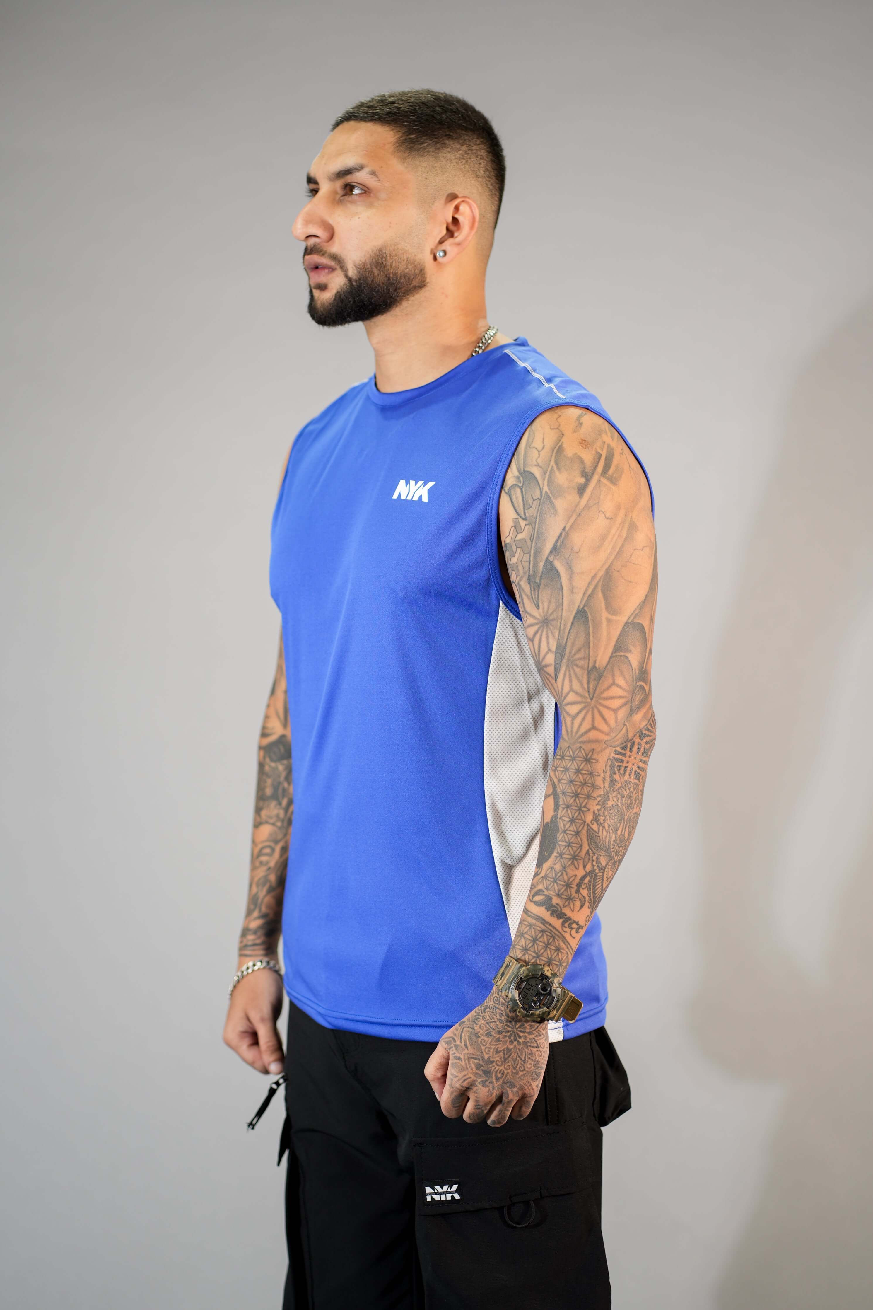 Blue Solid Slim Fit Training Vest