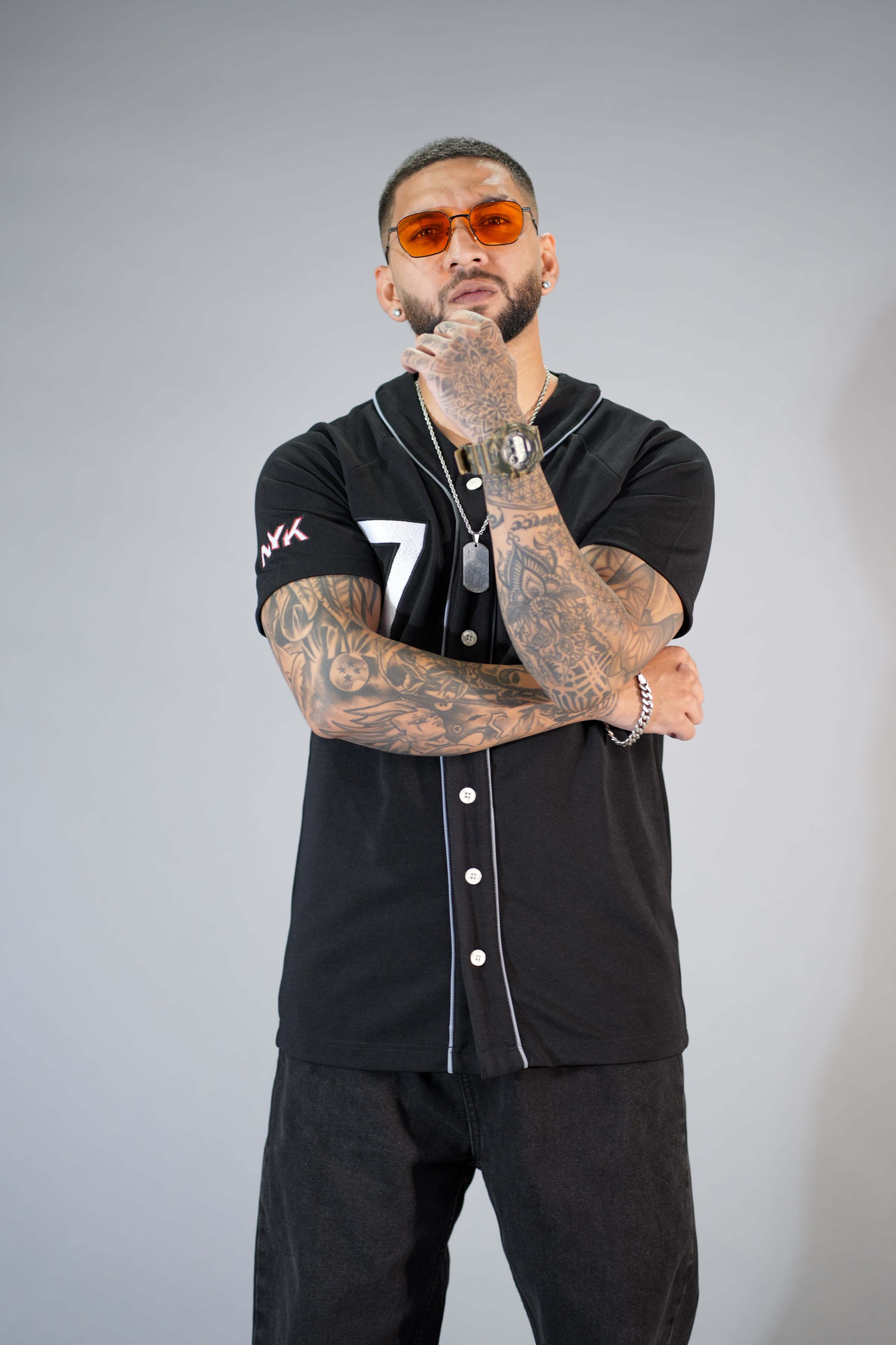 Black Textured Comfortable Fit Baseball T-Shirt