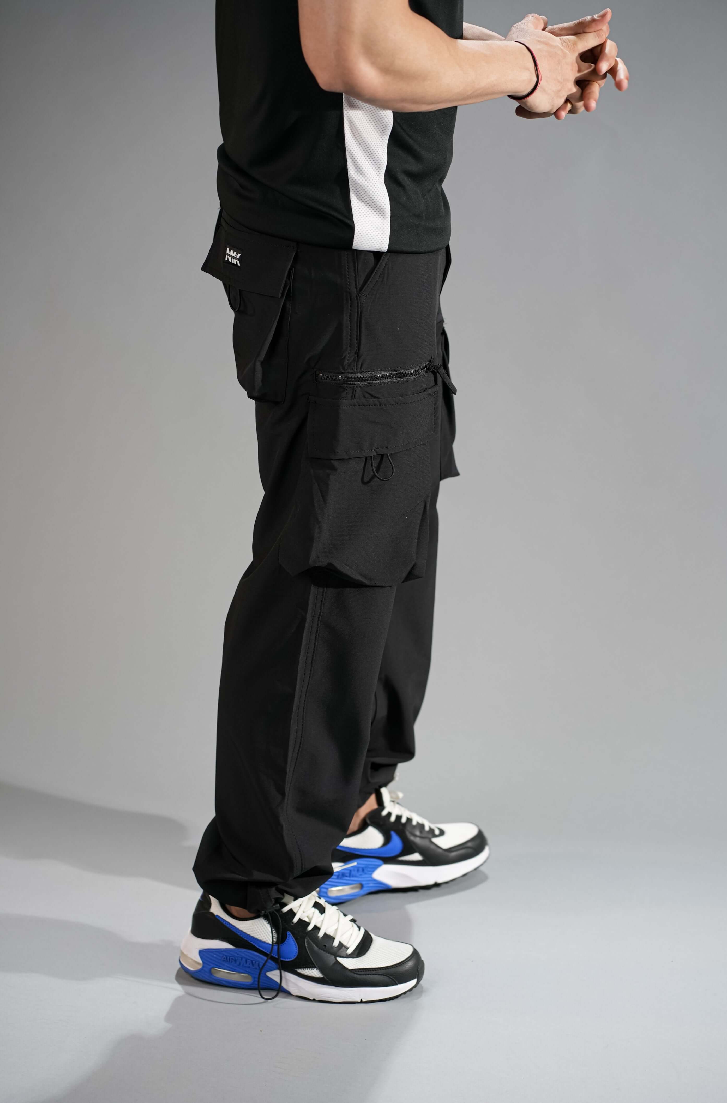 Black Relaxed Fit Cargo Pants