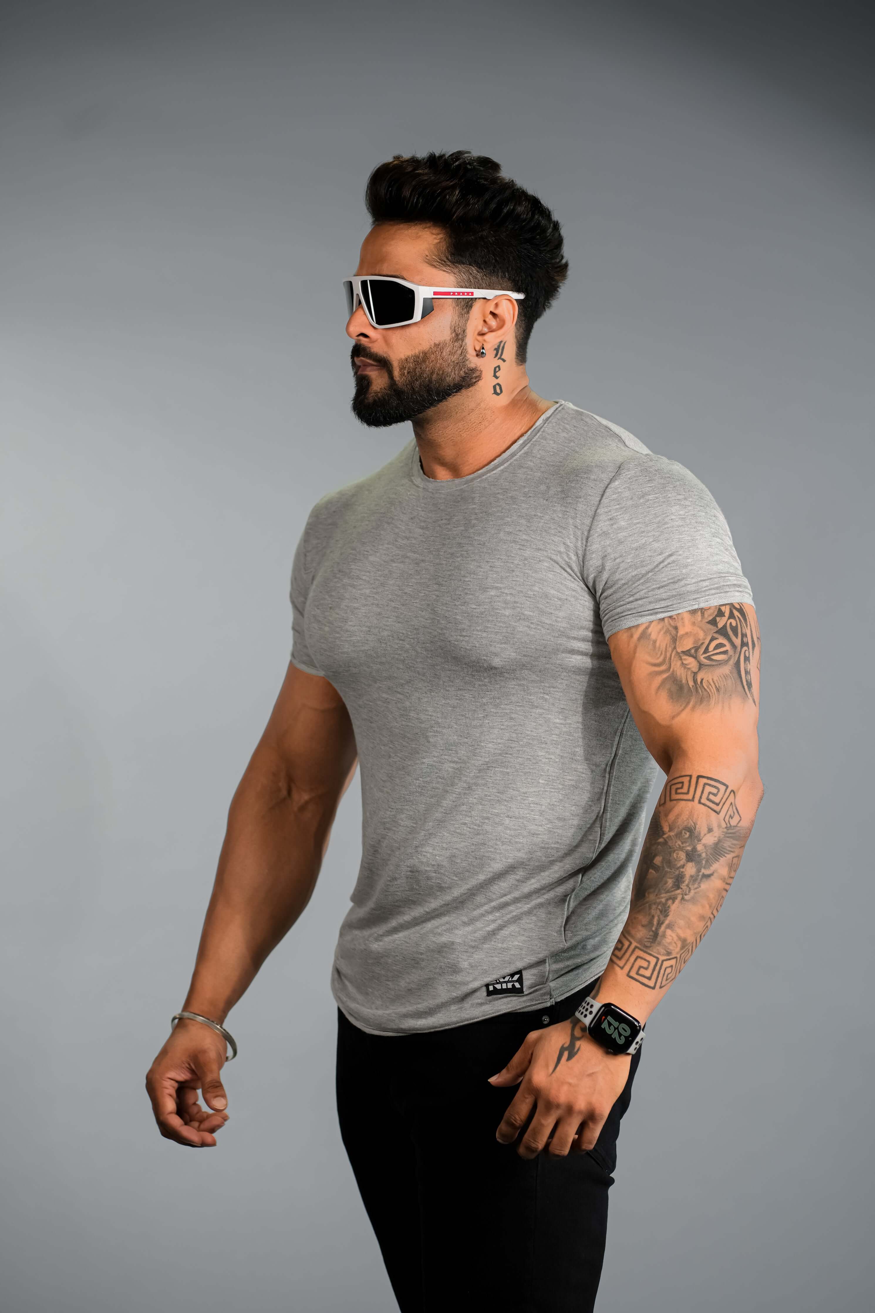 Grey Solid Slim Fit Stretchable T-Shirt